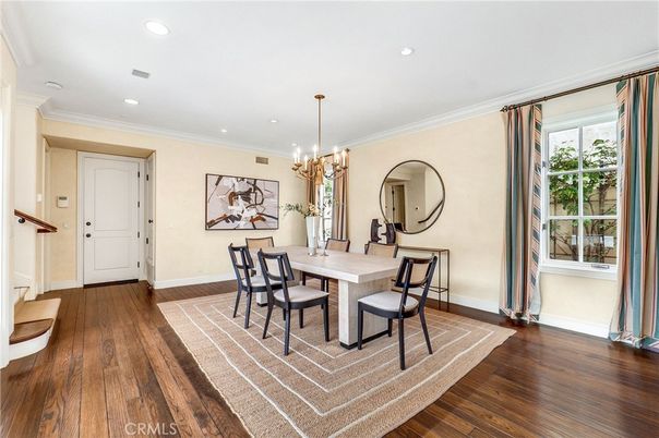 Chandelier, Dining room, Interior, Recessed Lighting, Wood Texture Flooring