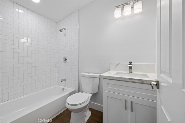 Bathroom, Interior, Recessed Lighting, Wood Texture Flooring