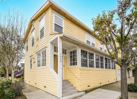 Exterior, Facade, None