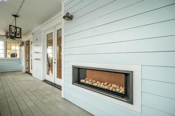 Exterior, Fireplace