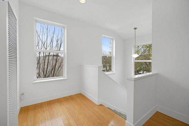 Interior, Pendant Lights, Recessed Lighting, Wood Texture Flooring