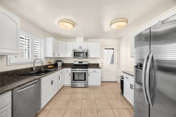 Interior, Kitchen, Stainless Steel Appliances