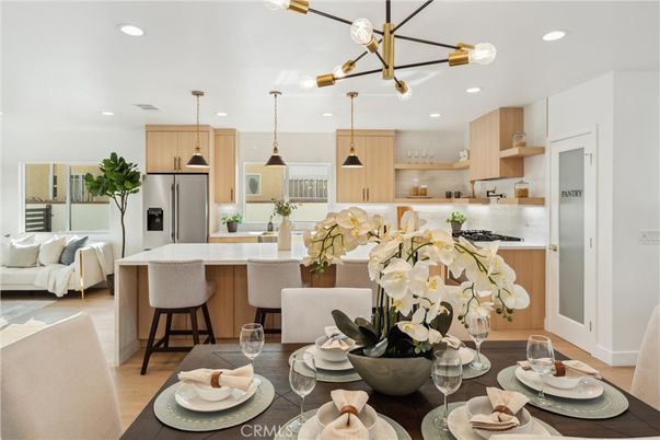 Dining room, Interior, Kitchen, Pendant Lights, Recessed Lighting, Stainless Steel Appliances, Wood Texture Flooring