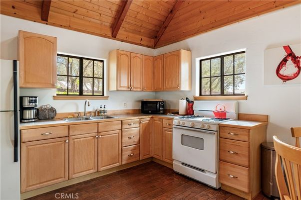 Interior, Kitchen, Wooden Beams, Wooden Ceilings, Wood Texture Flooring