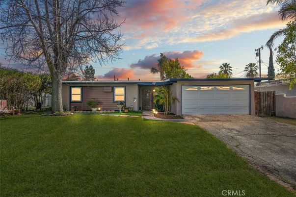 Attached, Backyard, Exterior, Facade, Ranch
