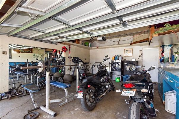Fitness Equipment, Garage, Interior