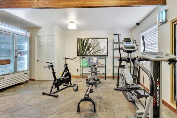 Fitness Equipment, Interior, Wooden Beams