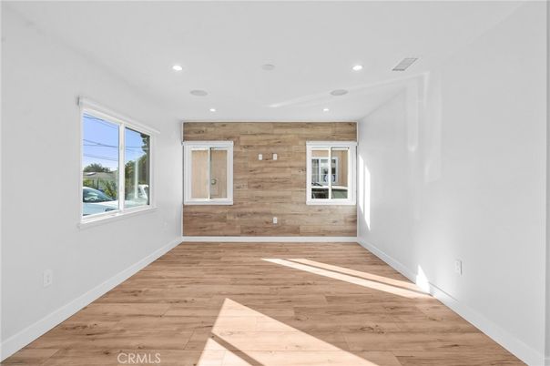 Empty room, Interior, Recessed Lighting, Wood Texture Flooring, Wooden Walls