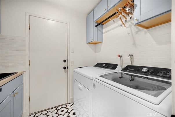 DE Listing image placeholder