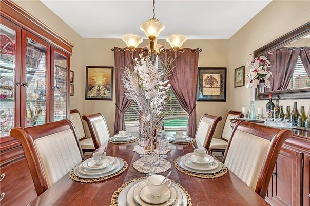 Chandelier, Dining room, Interior