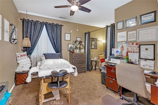 Home Office, Interior