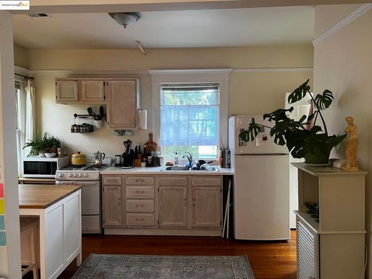 Interior, Kitchen, Wood Texture Flooring