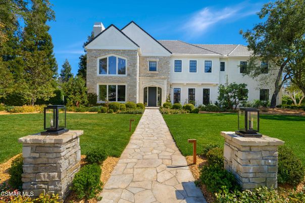 Backyard, Exterior, Facade, French Provincial