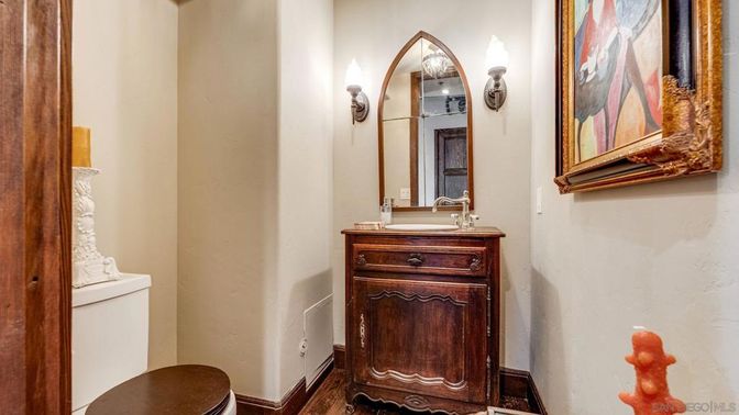 Bathroom, Interior