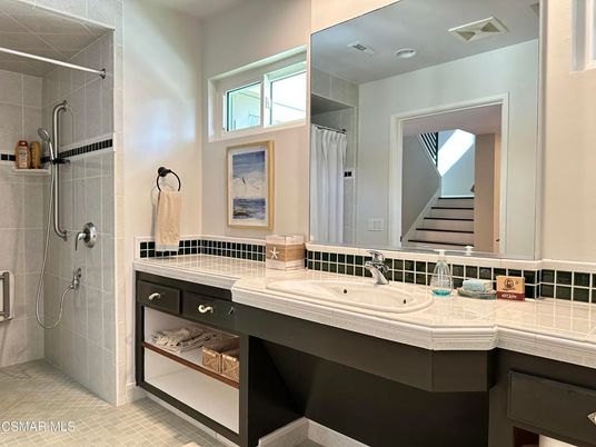 Bathroom, Interior, Recessed Lighting, Tile Countertops