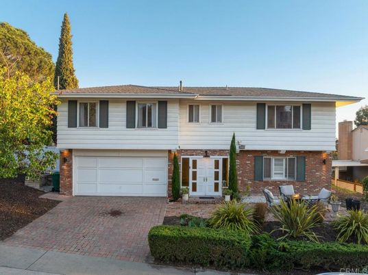 Attached, Exterior, Facade, Brick Facade, Raised Ranch
