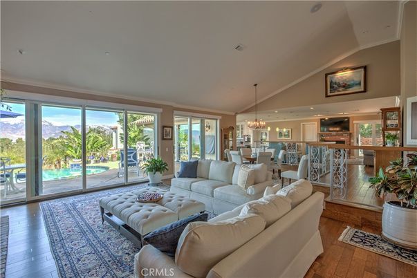 Chandelier, Dining room, Interior, Living room, Recessed Lighting, Wood Texture Flooring