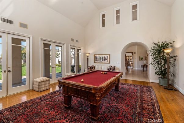 Billiard Table, Game Room, Interior, Wood Texture Flooring