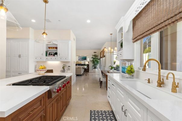 Dining room, Interior, Kitchen, Pendant Lights, Recessed Lighting, Stainless Steel Appliances