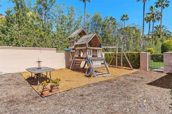 Backyard, Exterior, Playground