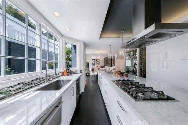 Interior, Kitchen, Living room, Pendant Lights, Recessed Lighting, Stainless Steel Appliances, Wood Texture Flooring