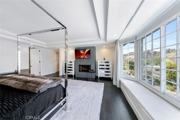 Fireplace, Interior, Recessed Lighting, Wood Texture Flooring