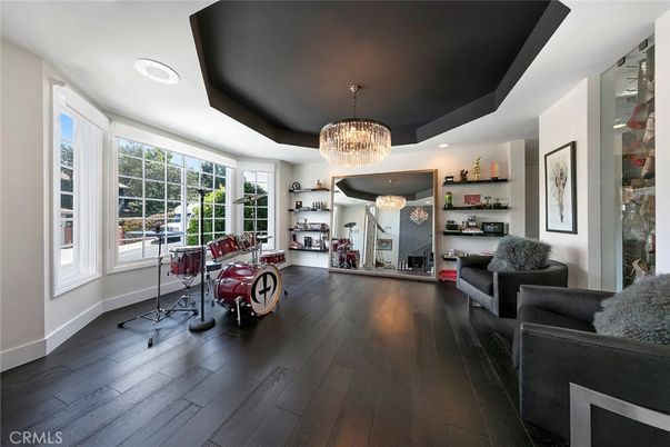 Chandelier, Interior, Recessed Lighting, Wood Texture Flooring