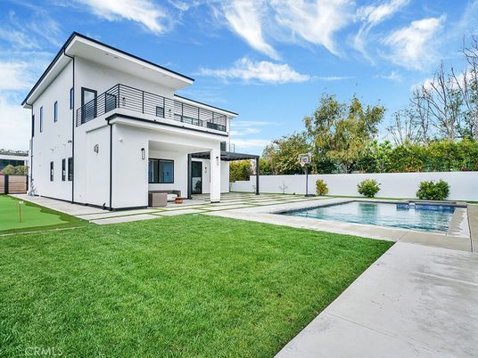 Backyard, Exterior, Pool