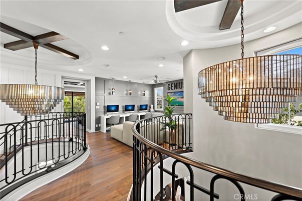 Chandelier, Interior, Living room, Pendant Lights, Recessed Lighting, Wood Texture Flooring