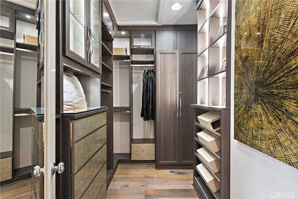Interior, Recessed Lighting, Walk-in Closets, Wood Texture Flooring