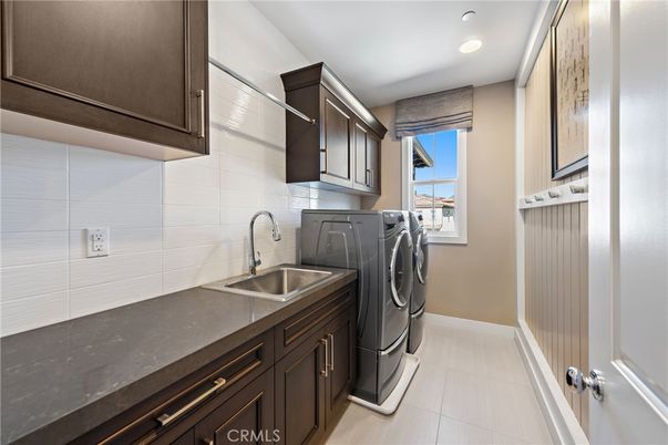 Interior, Recessed Lighting, Washer