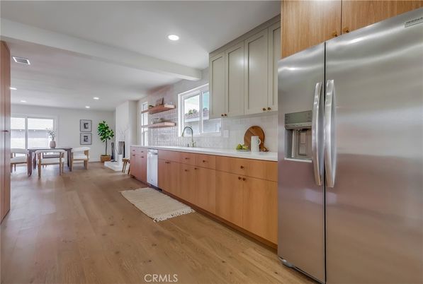 Dining room, Interior, Kitchen, Recessed Lighting, Stainless Steel Appliances, Wood Texture Flooring