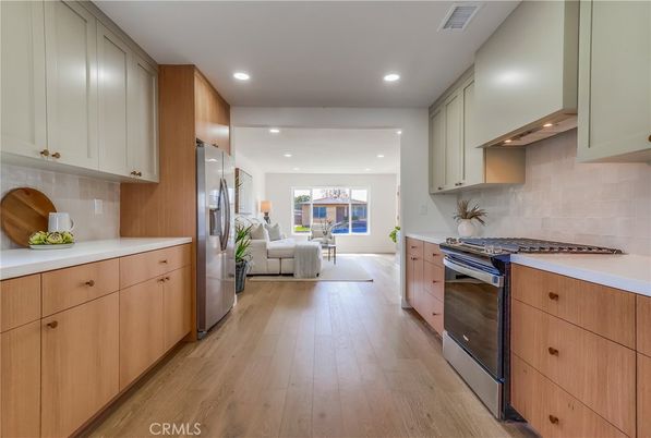 Interior, Kitchen, Living room, Recessed Lighting, Wood Texture Flooring