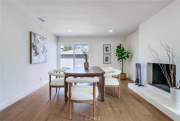 Dining room, Fireplace, Interior, Recessed Lighting, Wood Texture Flooring