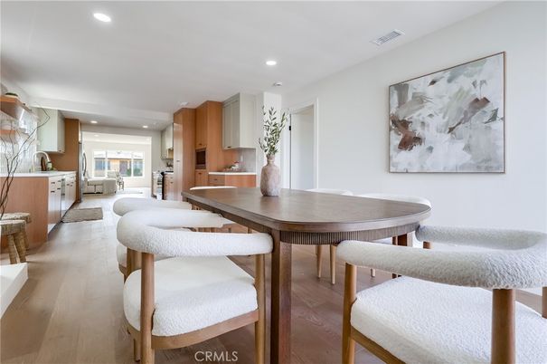 Dining room, Interior, Kitchen, Recessed Lighting, Wood Texture Flooring