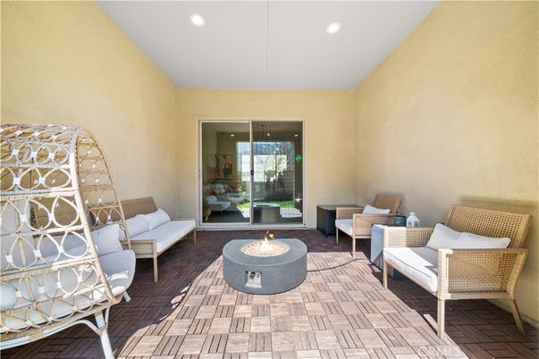 Exterior, Recessed Lighting