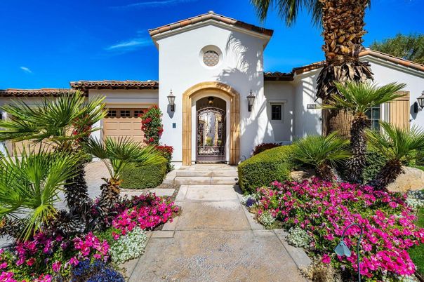 Attached, Exterior, Facade, Spanish Mediterranean