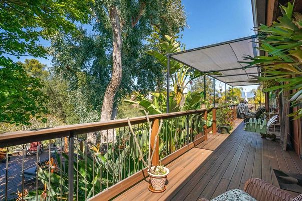 Exterior, Wood Texture Flooring