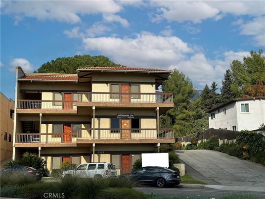 Exterior, Facade, Condo Building