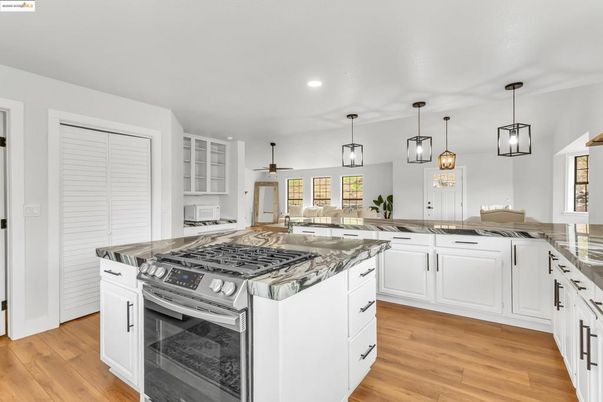 Interior, Kitchen, Pendant Lights, Recessed Lighting, Wood Texture Flooring