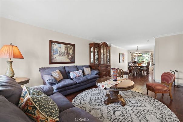 Chandelier, Dining room, Interior, Living room, Wood Texture Flooring