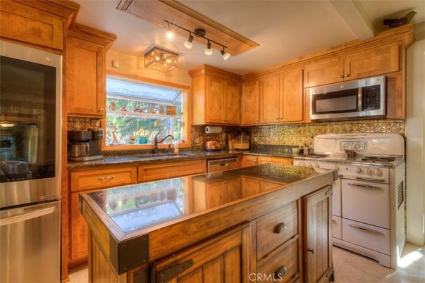 Interior, Kitchen, Stainless Steel Appliances