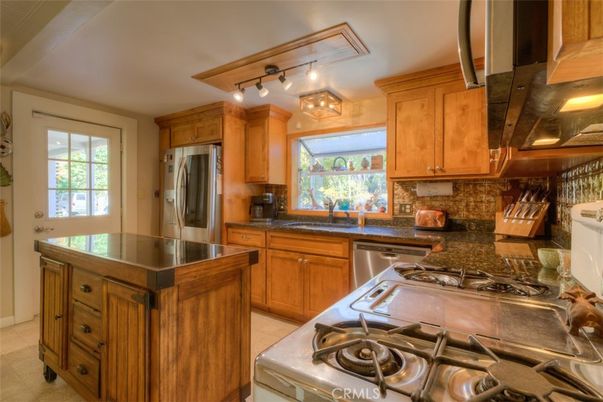 Interior, Kitchen, Stainless Steel Appliances