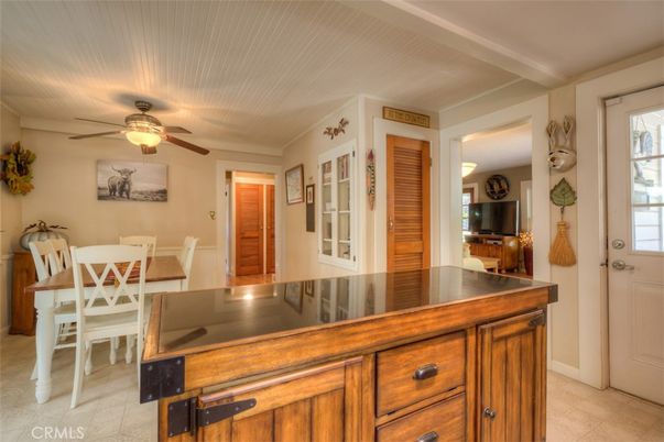 Dining room, Interior