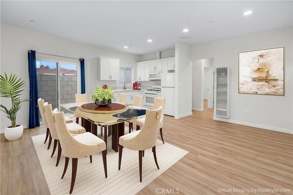 Dining room, Interior, Kitchen, Recessed Lighting, Wood Texture Flooring