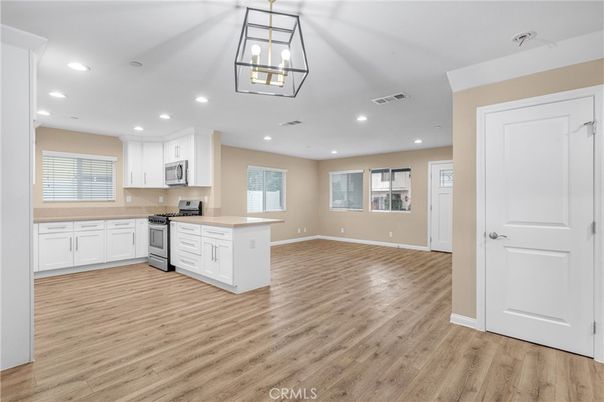 Interior, Kitchen, Pendant Lights, Recessed Lighting, Wood Texture Flooring