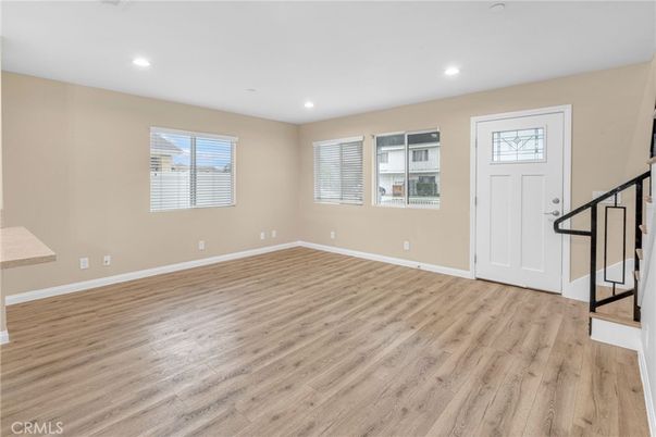 Empty room, Interior, Recessed Lighting, Wood Texture Flooring