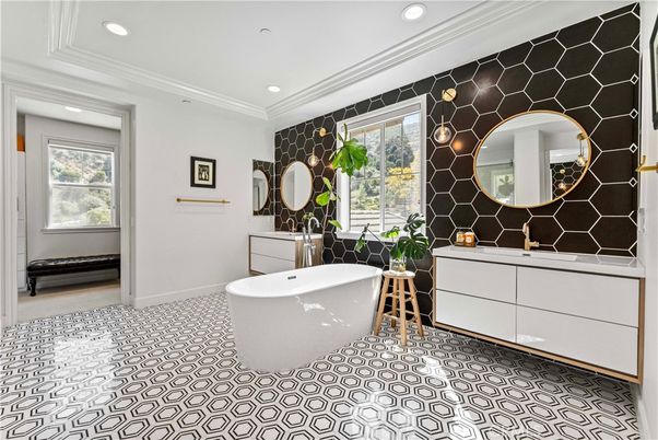 Bathroom, Free Standing Baths, Interior, Recessed Lighting