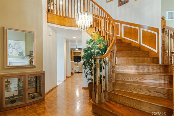 Chandelier, Interior, Recessed Lighting, Wood Texture Flooring