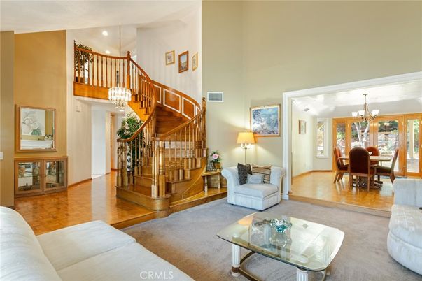 Chandelier, Dining room, Interior, Living room, Recessed Lighting, Wood Texture Flooring
